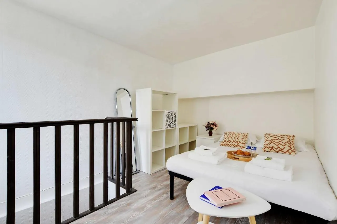 Apartment In The Heart Of The Marais Paris France